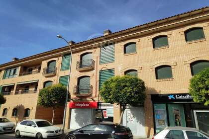 平 出售 进入 Bargas, Toledo. 