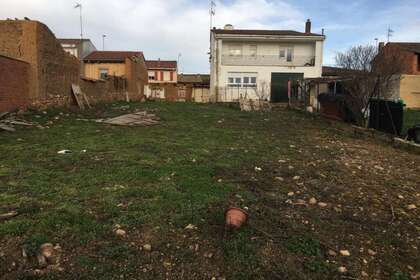 Terreno urbano venta en Riego de la Vega, León. 